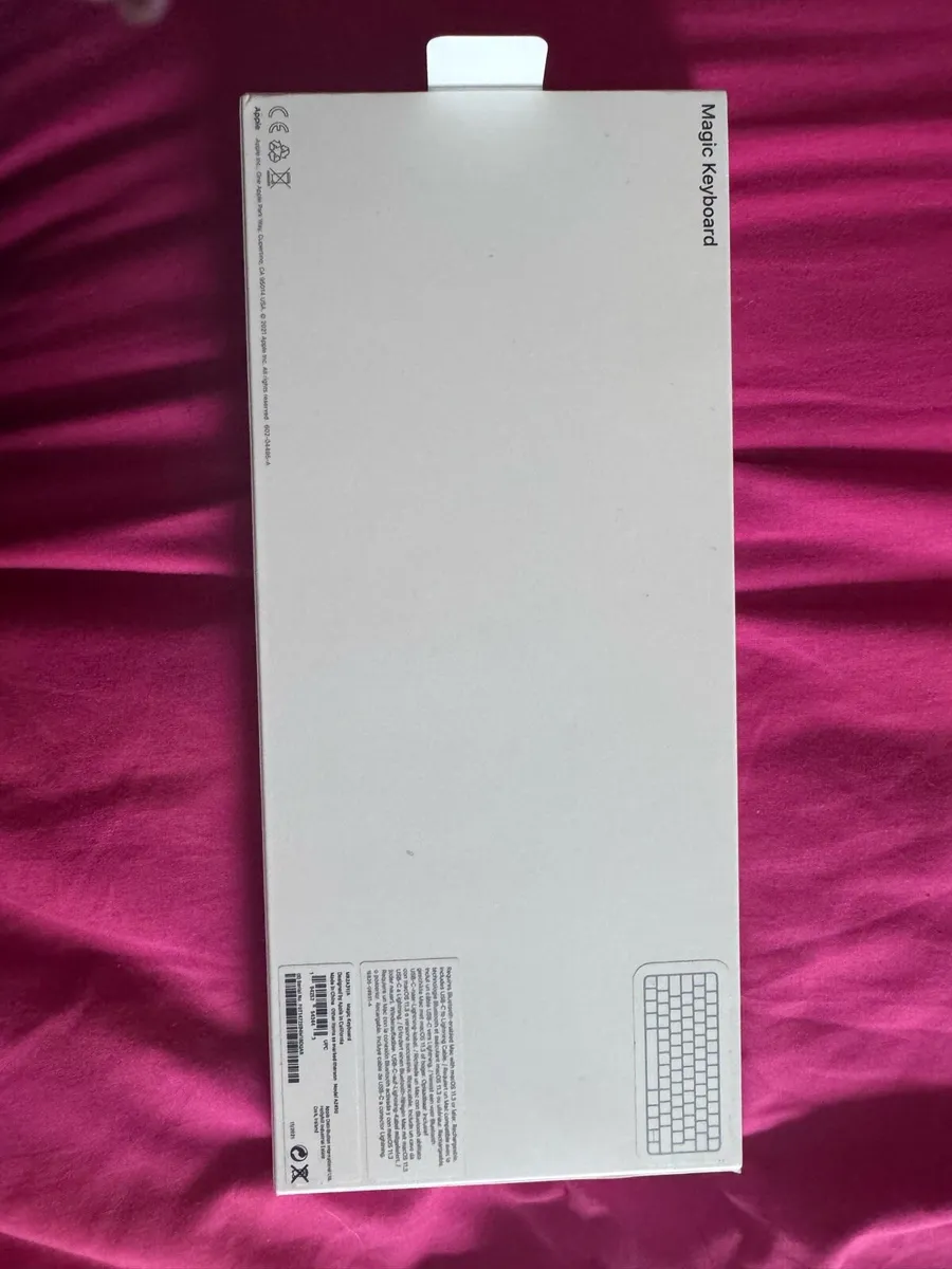 Apple Magic Keyboard - Image 2