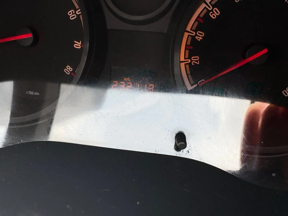 Opel Corsa 2008 - Image 2
