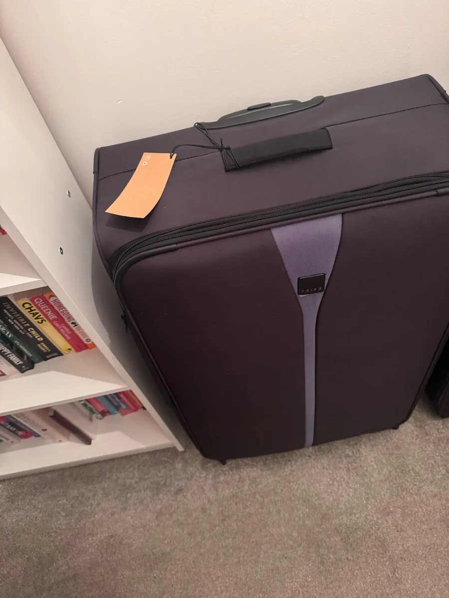 Tripp large suitcase - Image 2