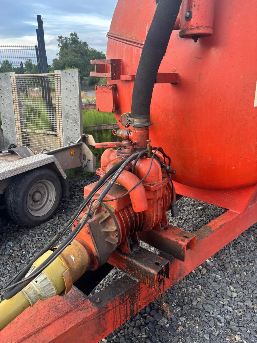 Slurry tanker - Image 4