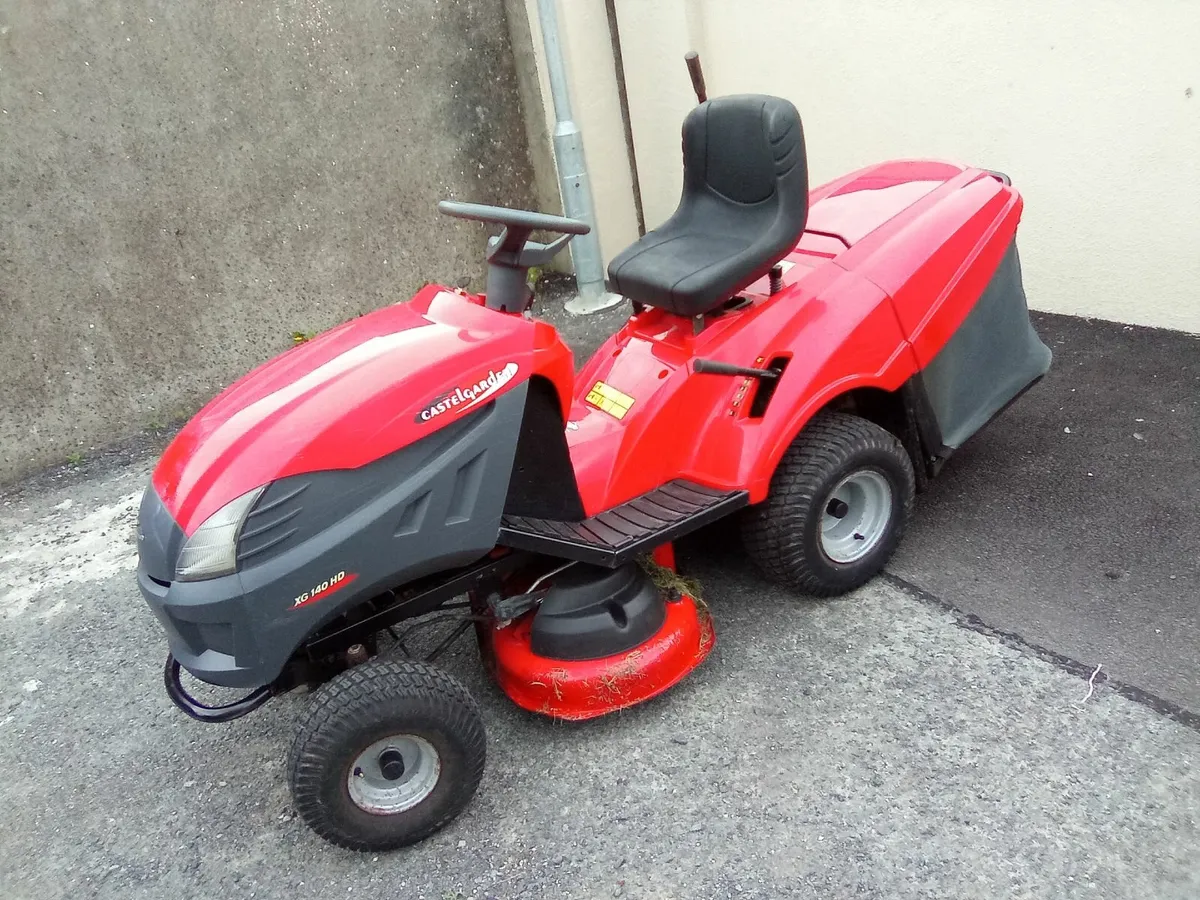 Castlegarden ride on lawnmower - Image 3