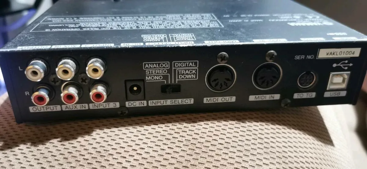 Yamaha UW500 MIDI personal studio - Image 2
