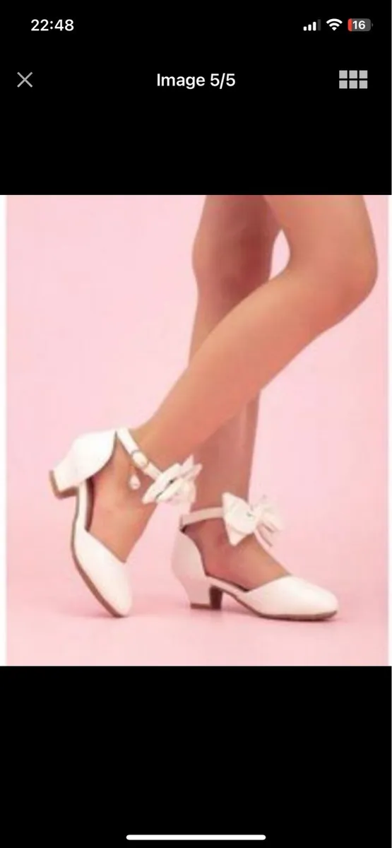 Girls Shoes with Bow - Image 4