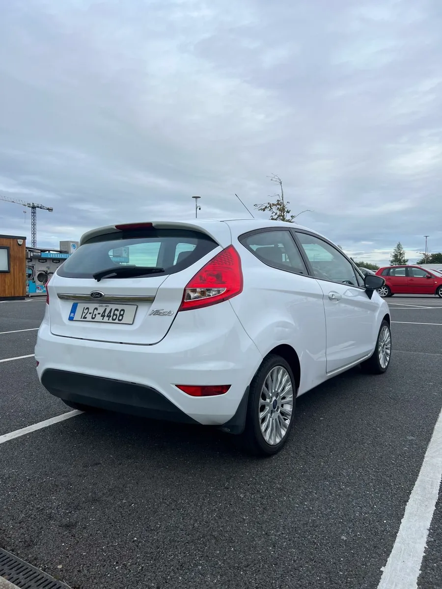 Ford Fiesta 2012 - Image 4