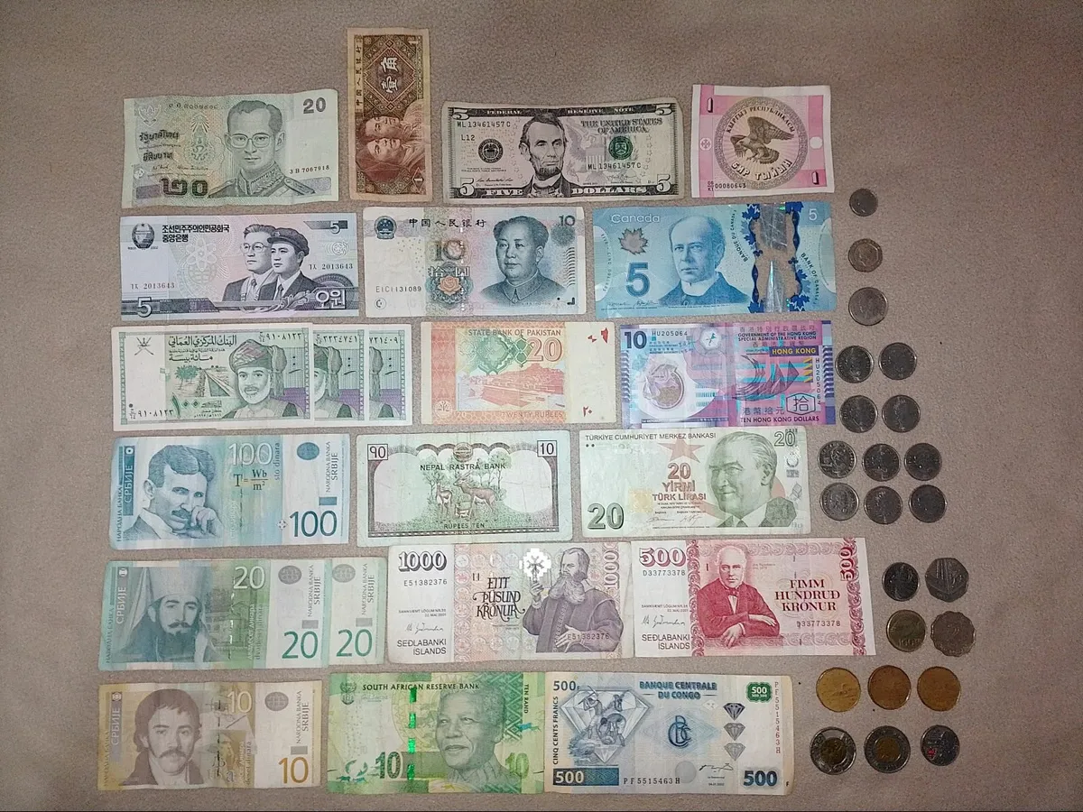 Collection off rare and old money - Image 1