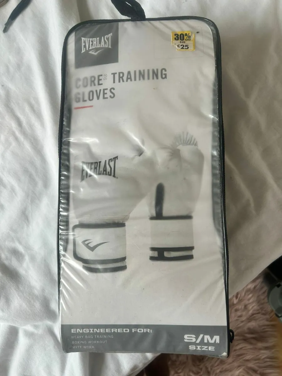 gloves - Image 1