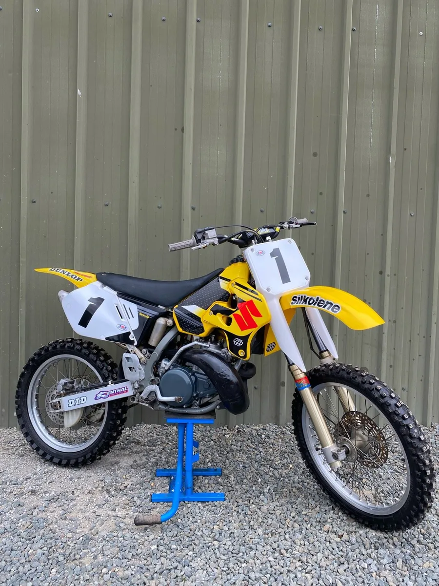 Suzuki Rm 250 2 Stroke * Engine Rebuild* - Image 3