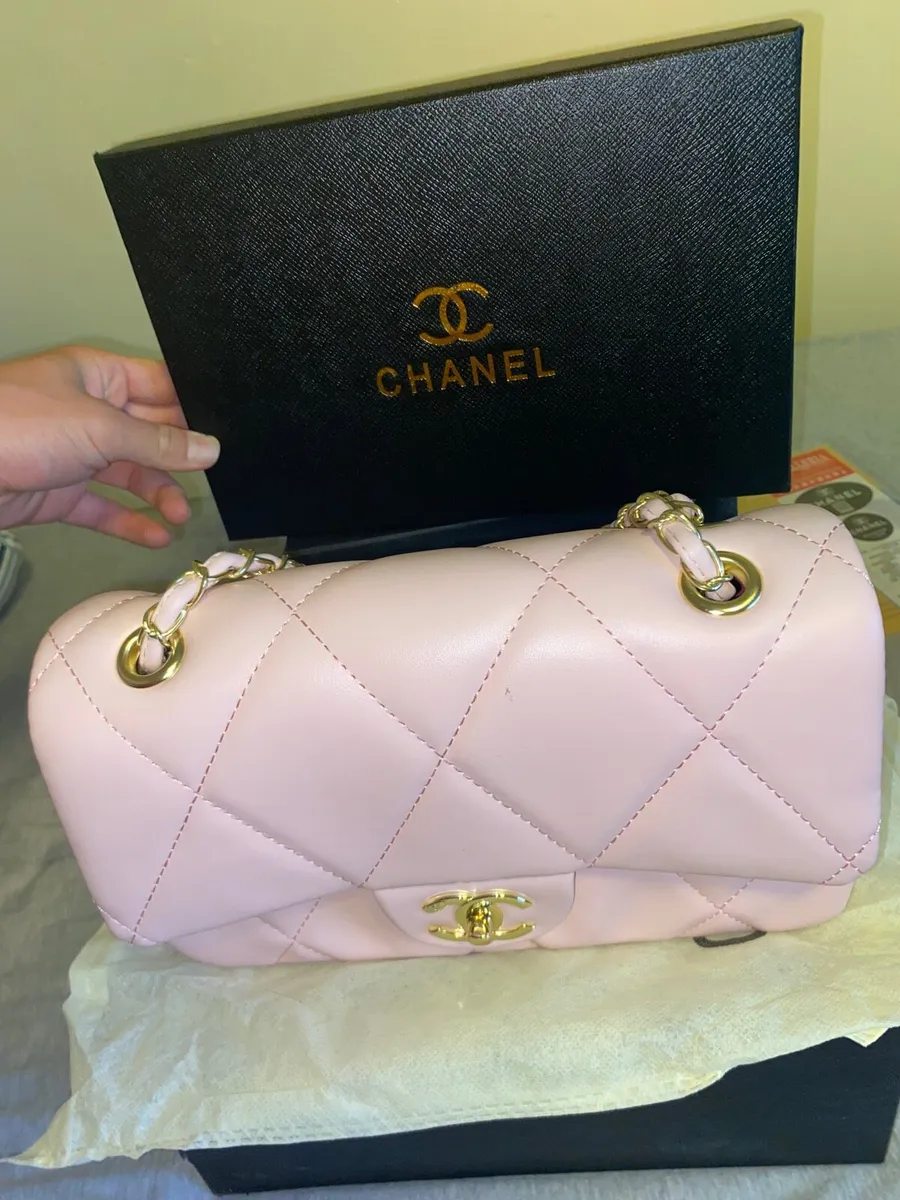 Chanel handbag - Image 2