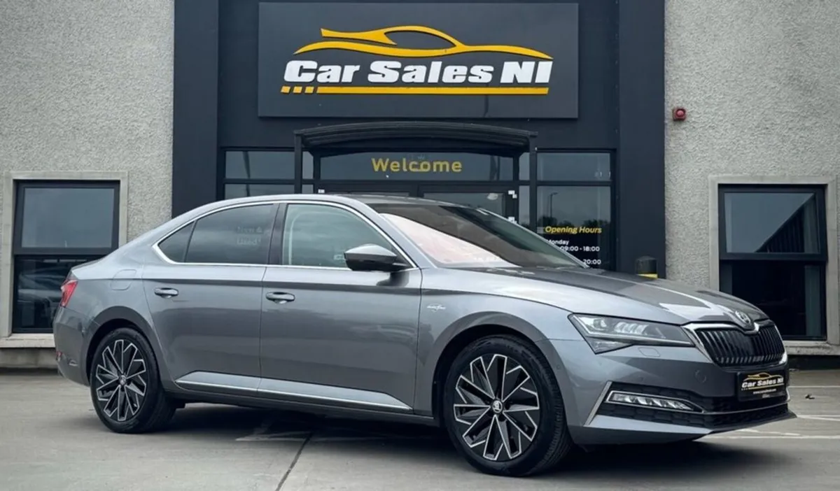 Skoda Superb 2.0 TDI Laurin Klement Hatchback 5dr - Image 1