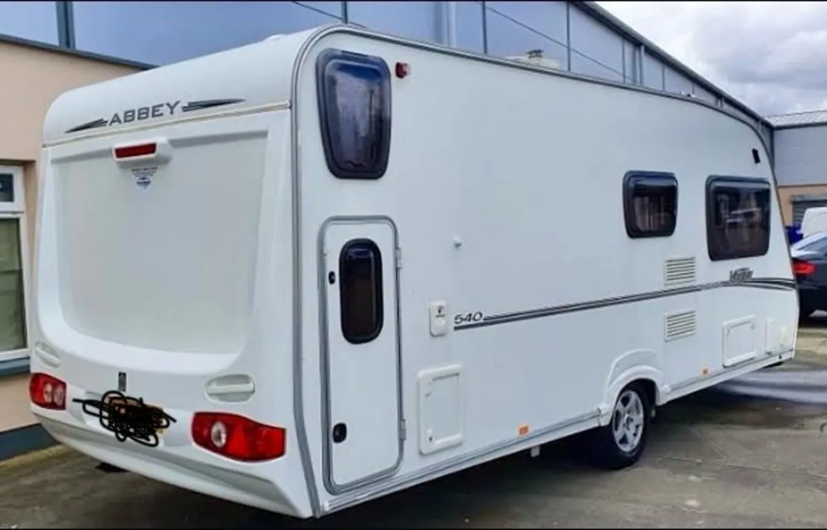 6 berth Caravan - Image 2