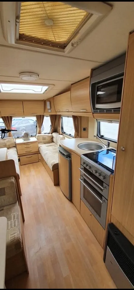 6 berth Caravan - Image 3
