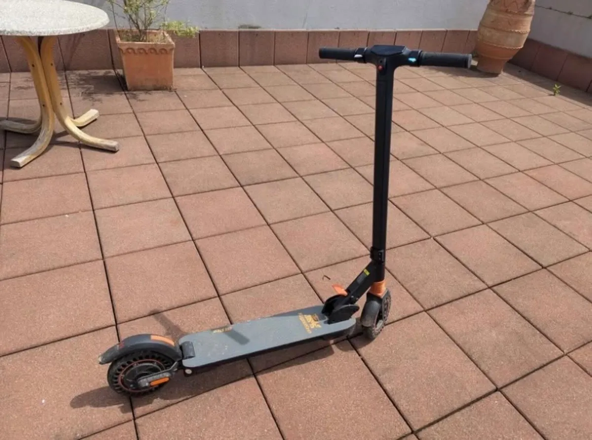 Kugoo Electric scooter - Image 2