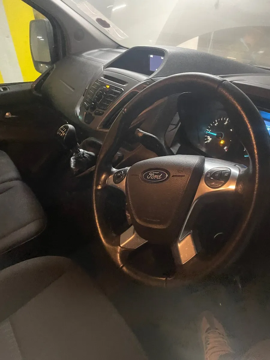 FORD CUSTOM TREND - Image 2