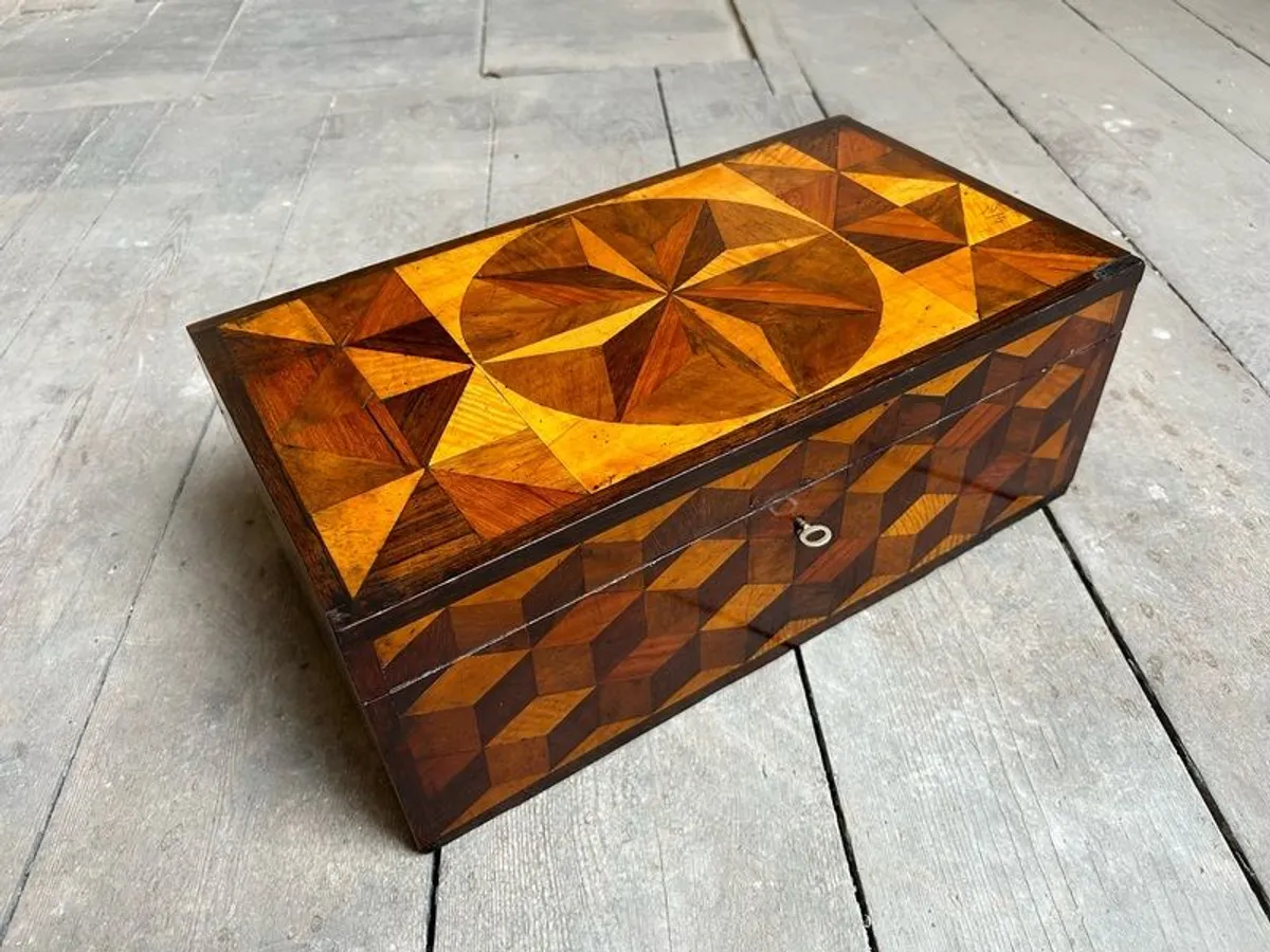 A Victorian Specimen Wood Parquetry Box - Image 1