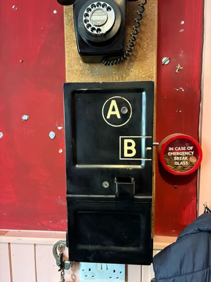 PHONE Old A-B coin box phone - Image 1