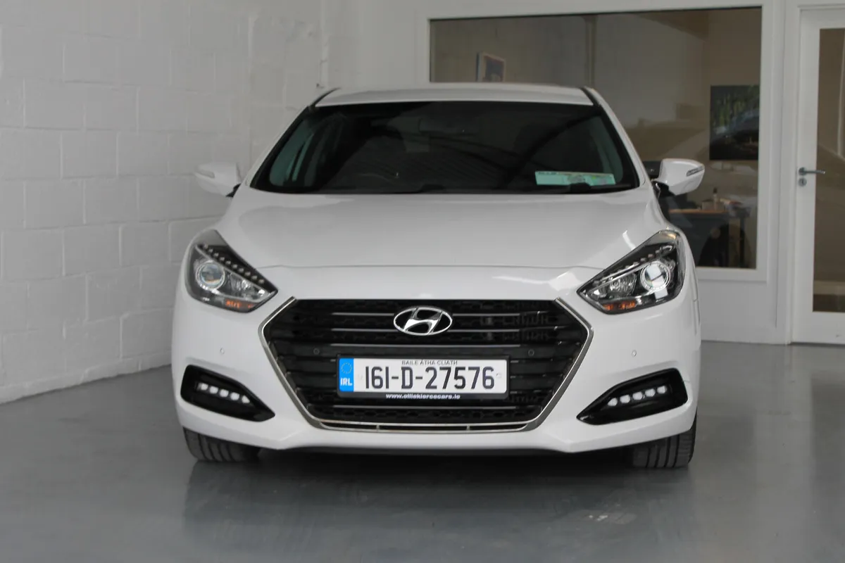 Hyundai i40 2016, Low Mileage, Finance arranged - Image 3