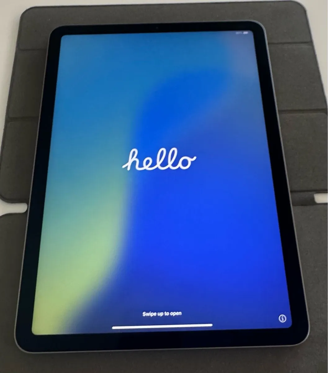 iPad Air 4th Generation - Image 1