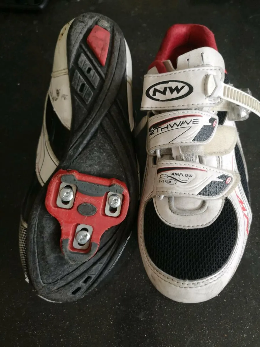 Road cycling shoes - Image 2