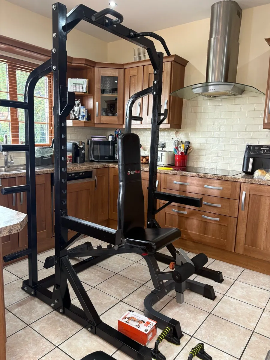 WITHOUT BEST GYM SQUAT RACK SET ON DONE DEAL!! - Image 4