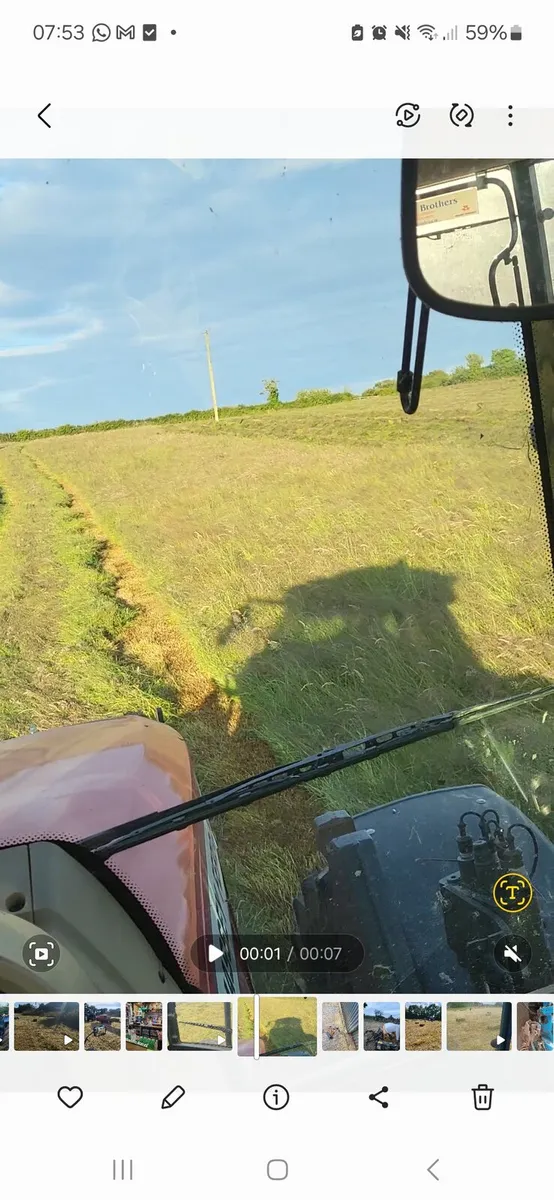 Small haylage bales - Image 3