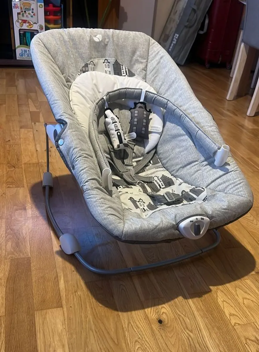4 Newborn Kids Items- for the price of 1 - Image 4