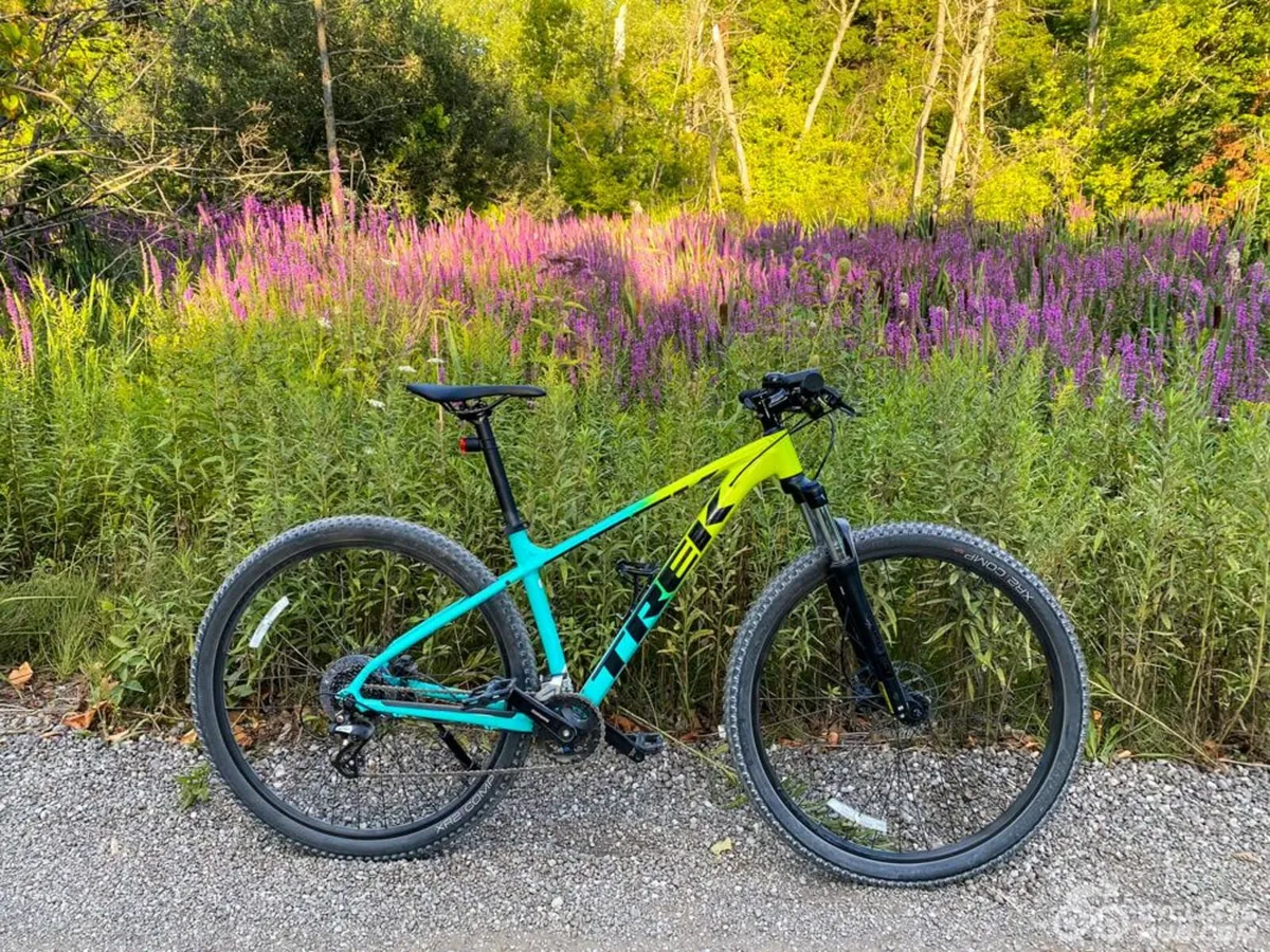 TREK MARLIN 5 MOUNTAIN BIKE