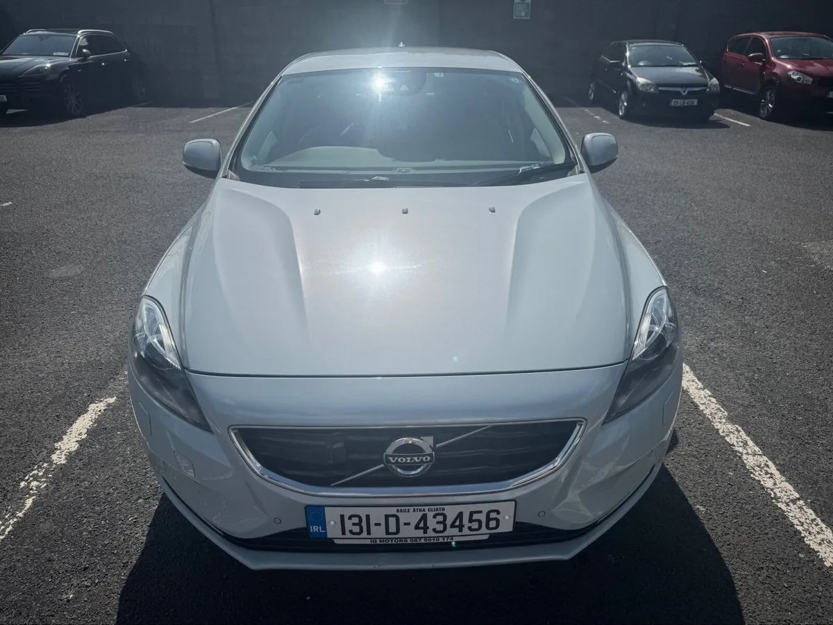 Volvo V40 2013 - Image 3