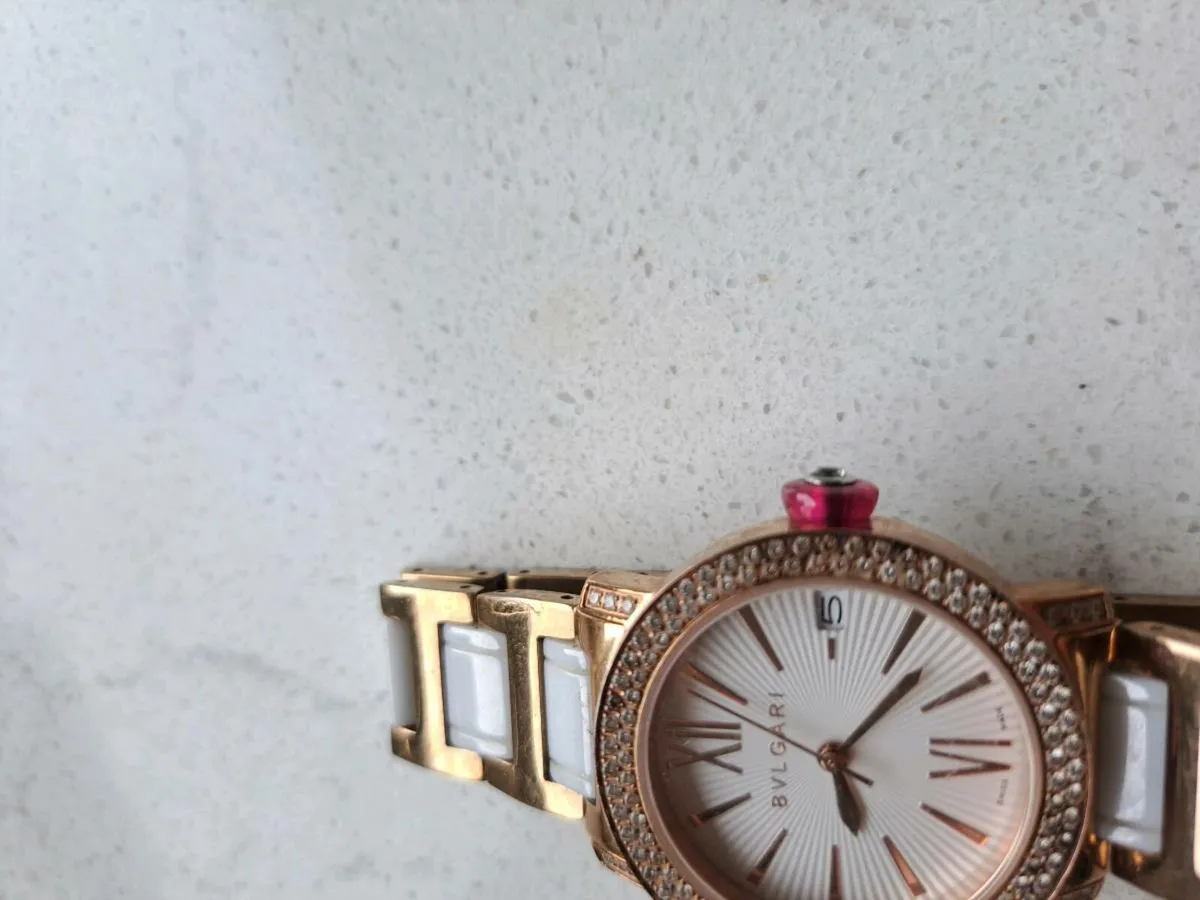 Blvgari gold white watch - Image 2