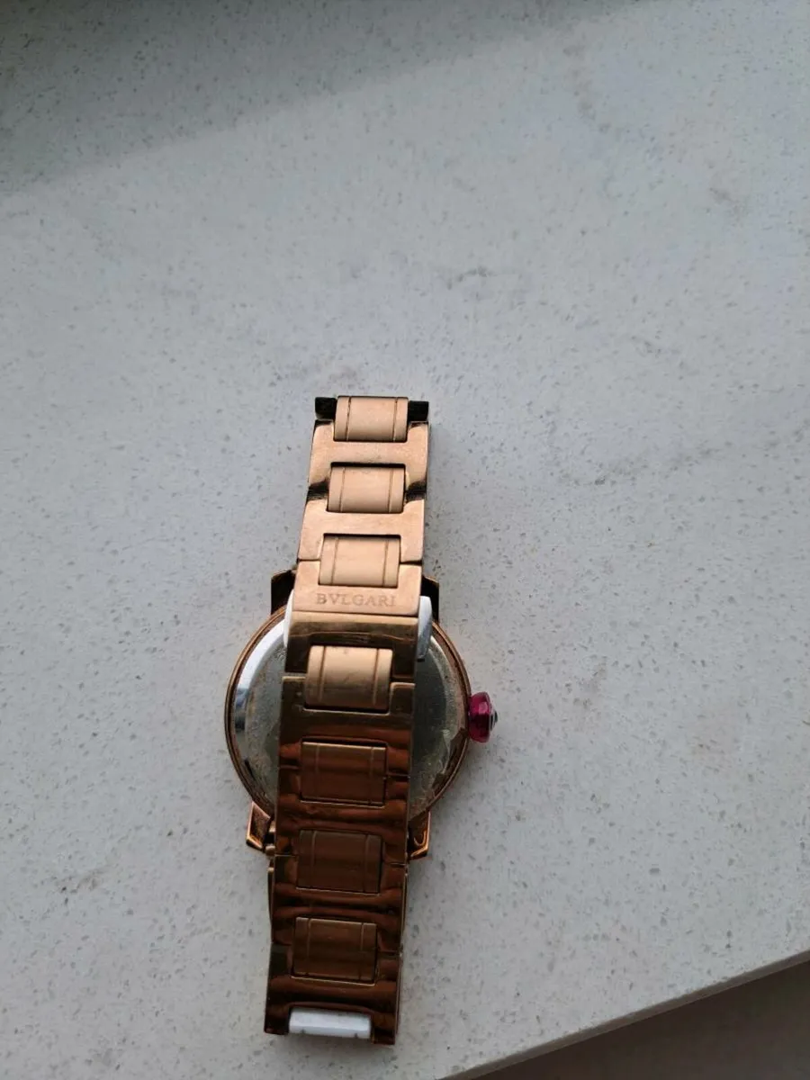 Blvgari gold white watch - Image 3