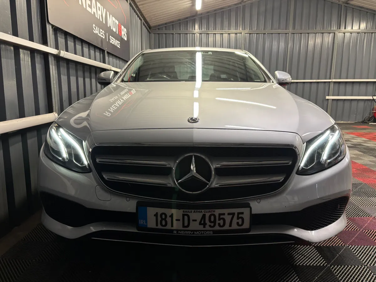 2018 Mercedes-Benz E-Class E220D AVANTGARDE - Image 3