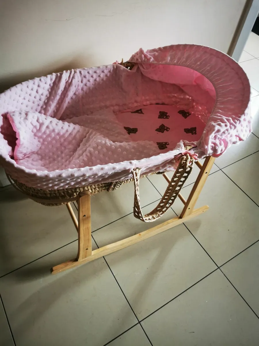 Moses basket - Image 1