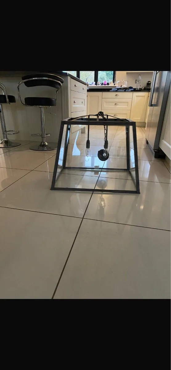 Light fitting - Image 3