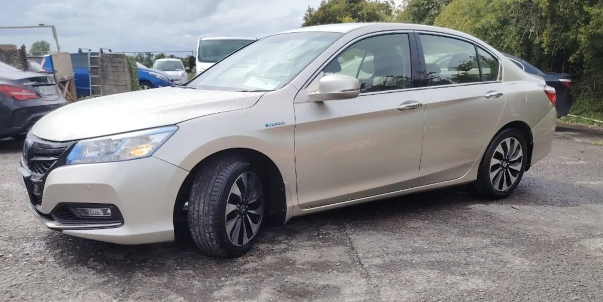 Honda Acord Hybrid - Image 3