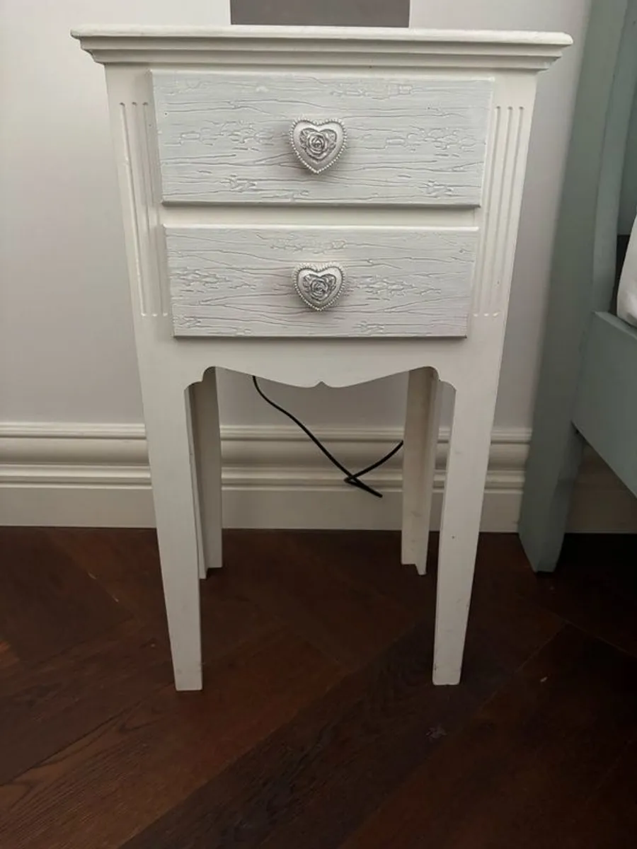 Bedside Lockers x 2 like new - Image 1