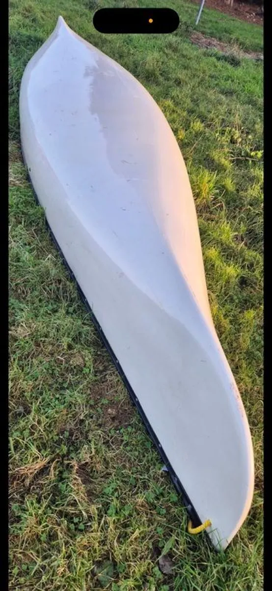 16 foot fibreglass canoe - Image 3