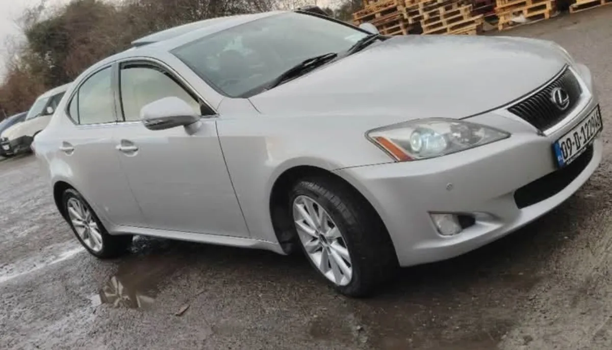 Lexus is - Image 3