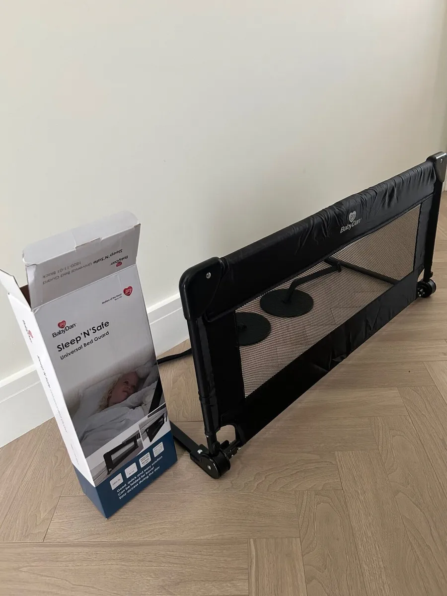 toddler bed rail/guard - Image 1
