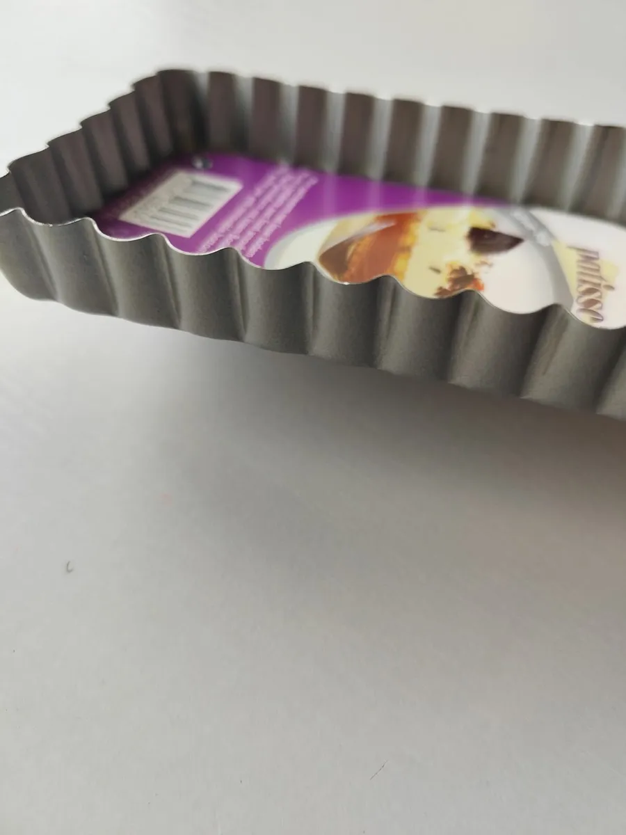 Mini Quiche/Tart Pan with Removable Bottom - Image 2