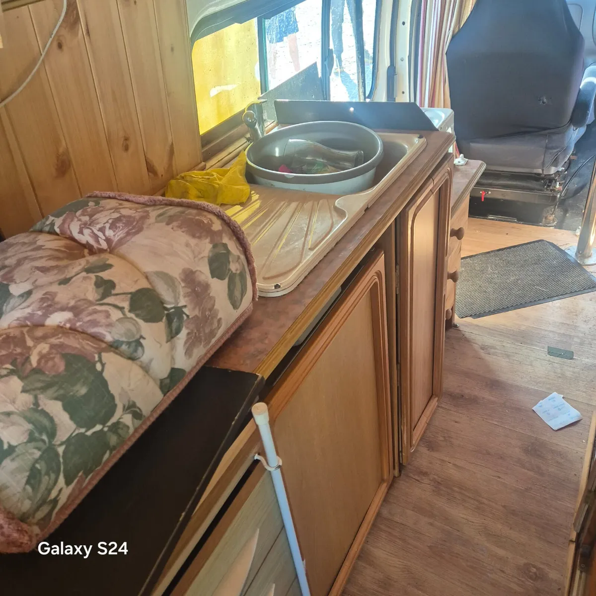 Ford camper van 2005 - Image 4