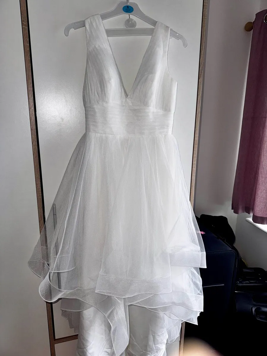 Womens dress size 8 - Image 3
