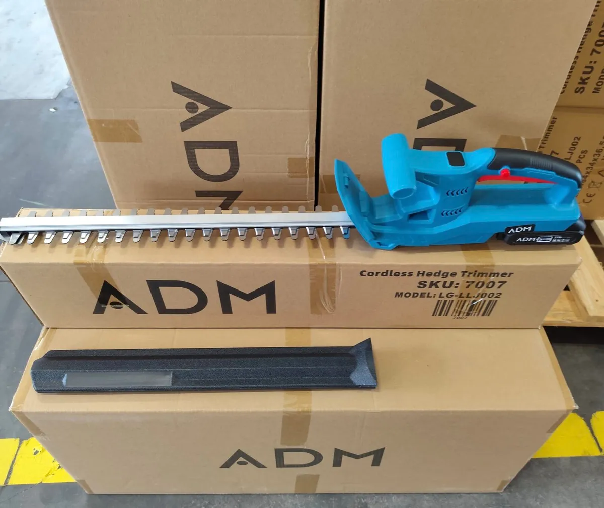 Cordless Hedge Trimmer - Image 2