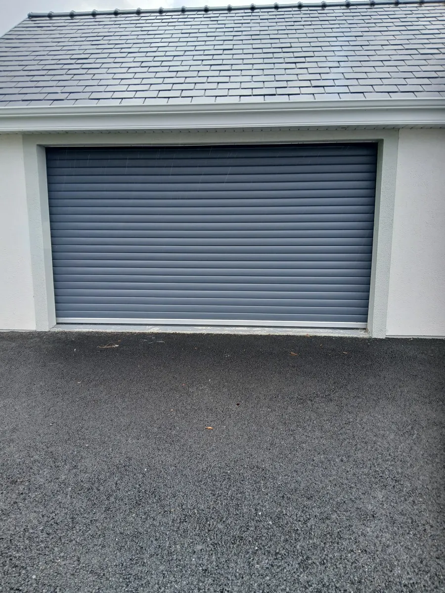 Electric garage door - Image 3