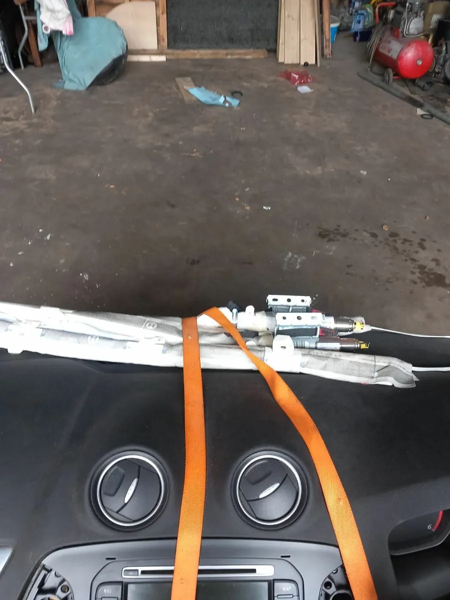 Car Dashboard - Image 3