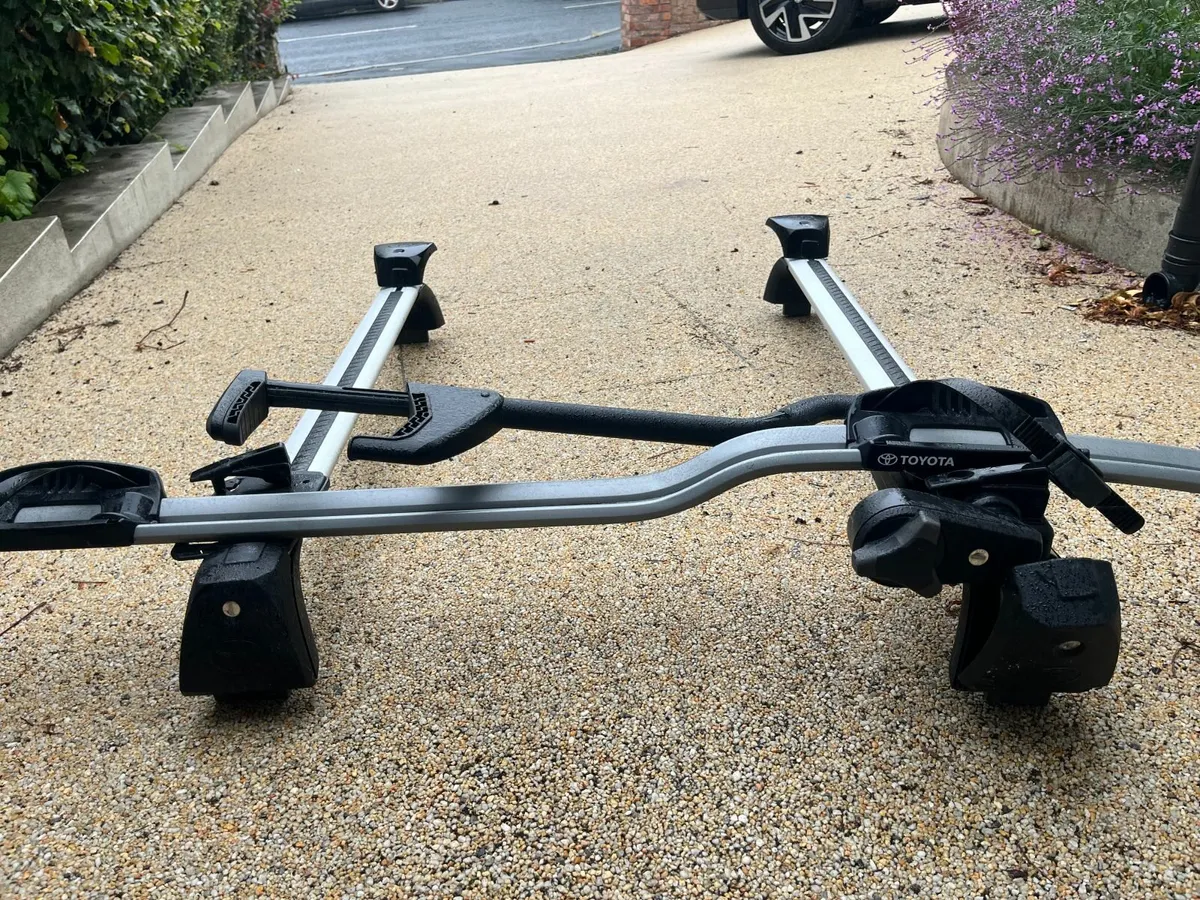 Toyota Roof Rack and Bike Carrier - Image 2