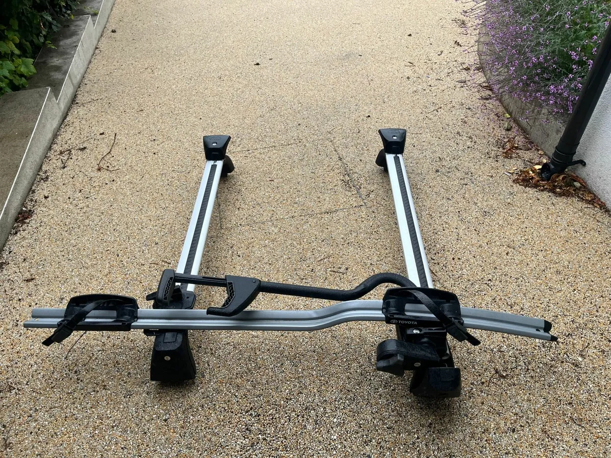 Toyota Roof Rack and Bike Carrier - Image 3