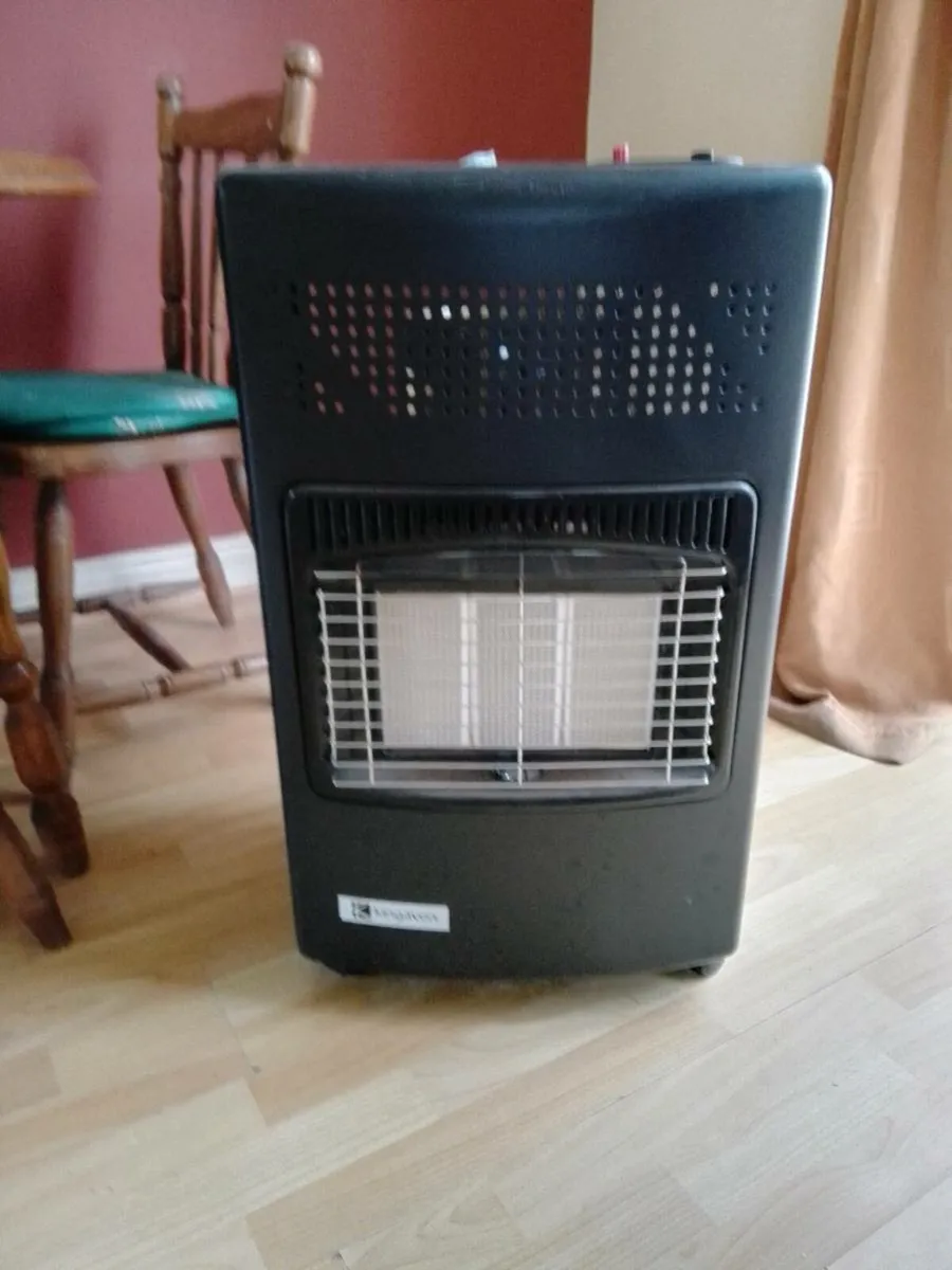 Gas heater - Image 1