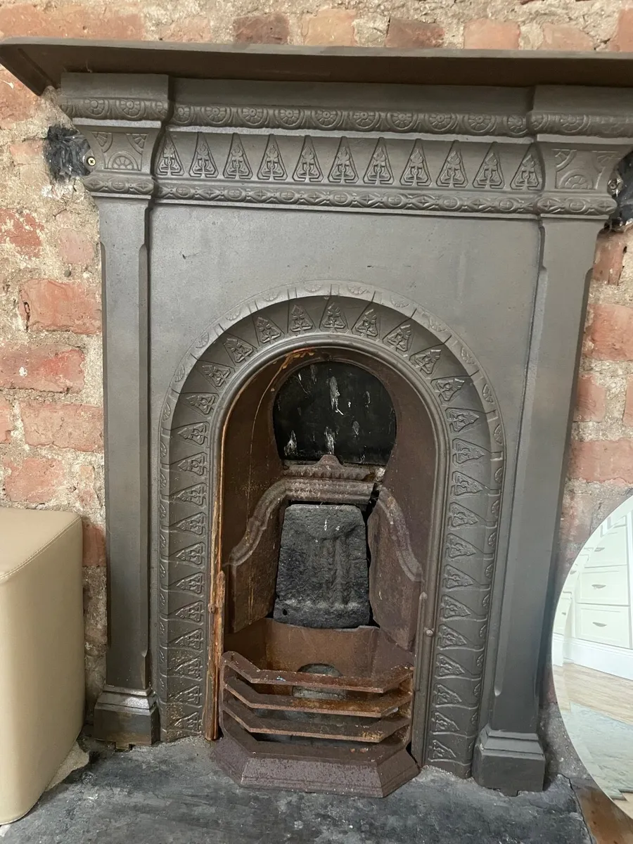 Cast iron fireplace - Image 3