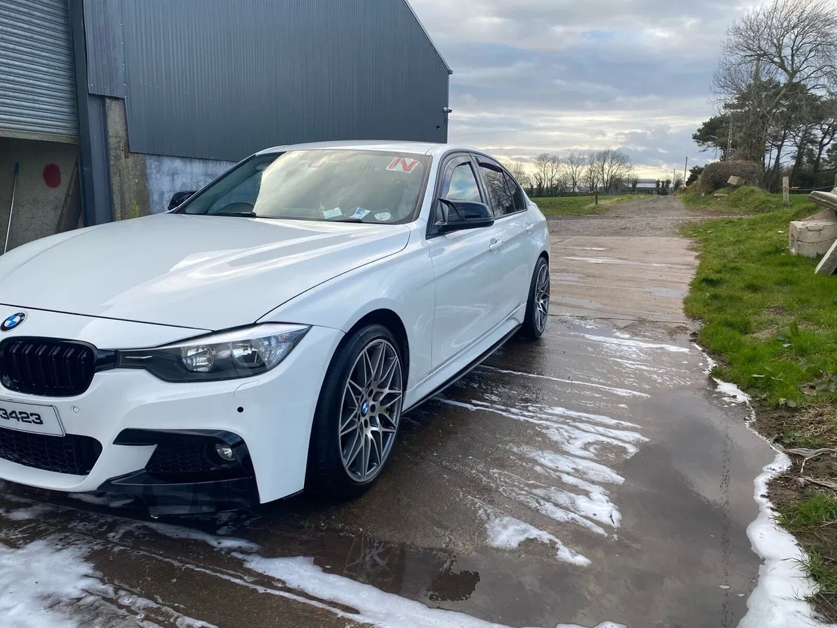 320d - Image 4