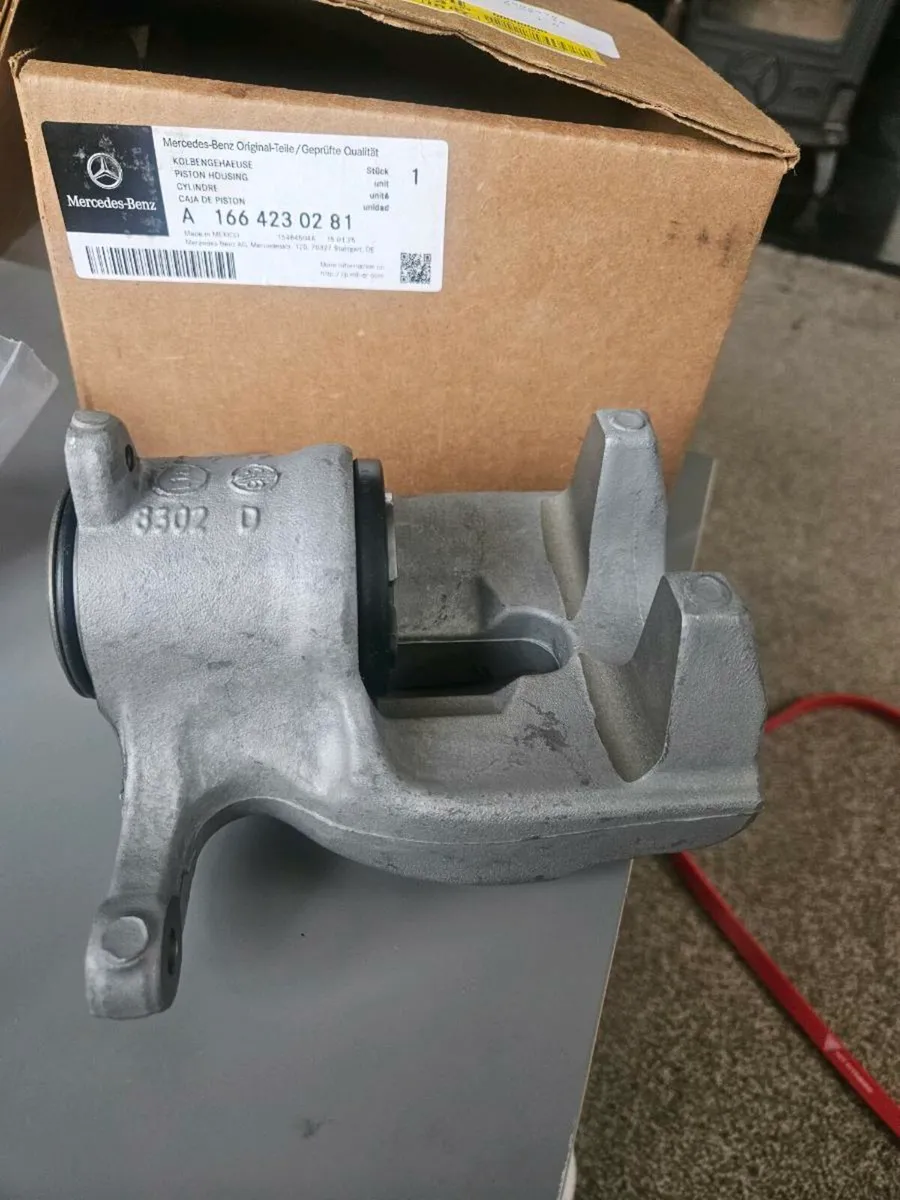 Rear Brake Piston Housing Mercedes-Benz GLE 2016