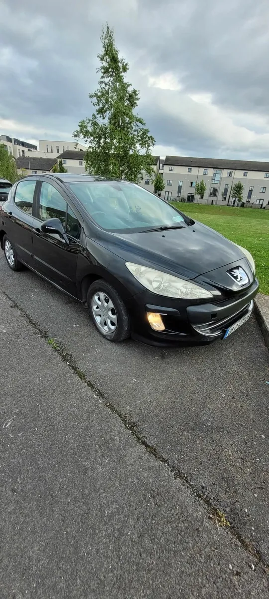 Peugeot 308 2008 - Image 2